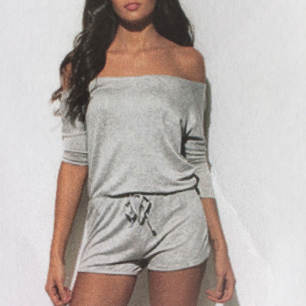 Gray Off The Shoulder Romper Size M